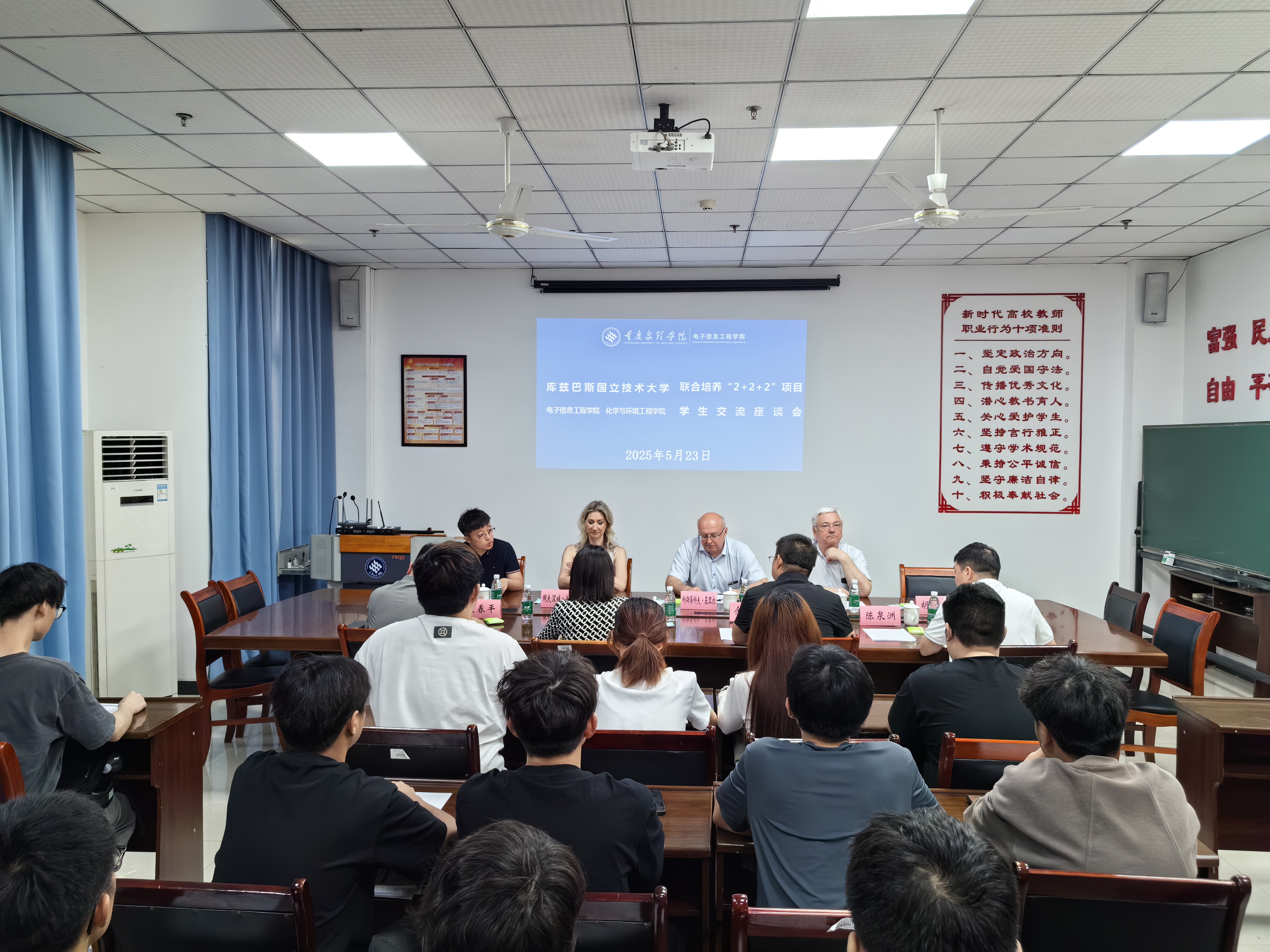 14ca066fbe605f5d350687ac39a1c4a0.jpg